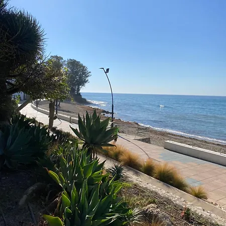 Beautiful Flat With Sea View In The Center *