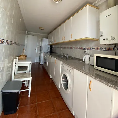 Beautiful Flat With Sea View In The Center