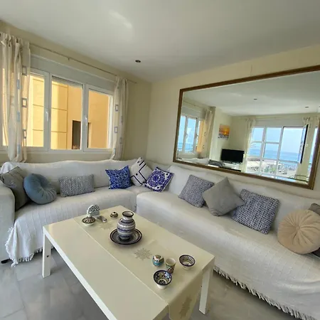 Beautiful Flat With Sea View In The Center 公寓 *