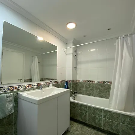 公寓 Beautiful Flat With Sea View In The Center 埃斯特波纳