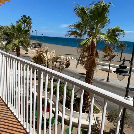 Beautiful Flat With Sea View In The Center *