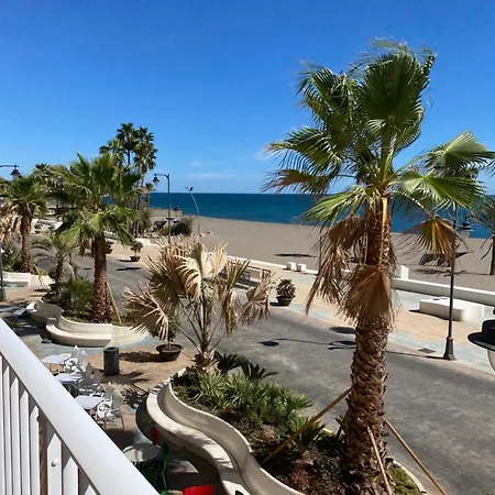 Beautiful Flat With Sea View In The Center * Estepona