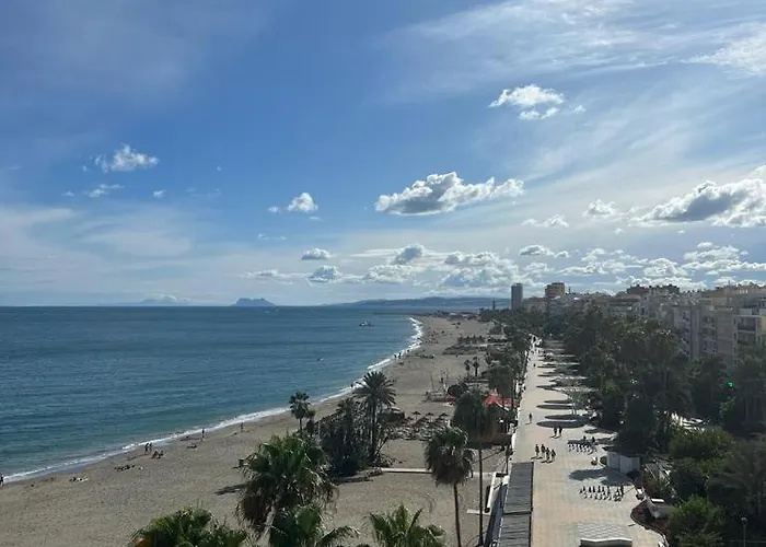 Beautiful Flat With Sea View In The Center 埃斯特波纳