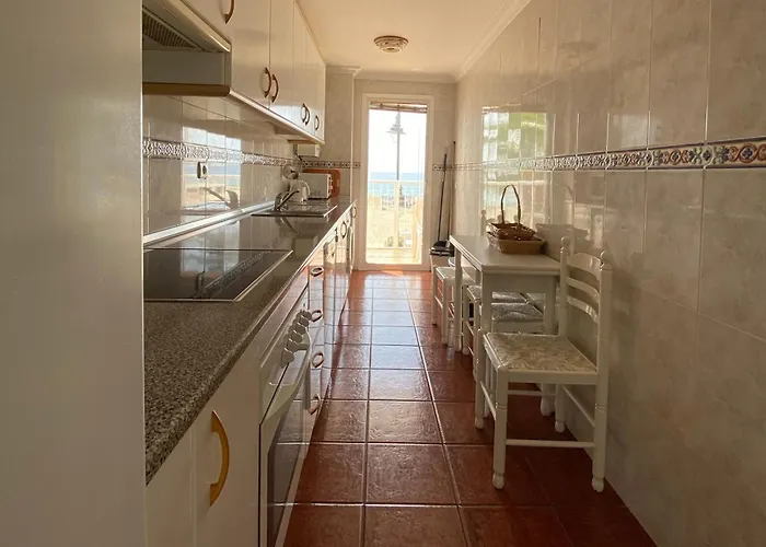 Beautiful Flat With Sea View In The Center * Estepona